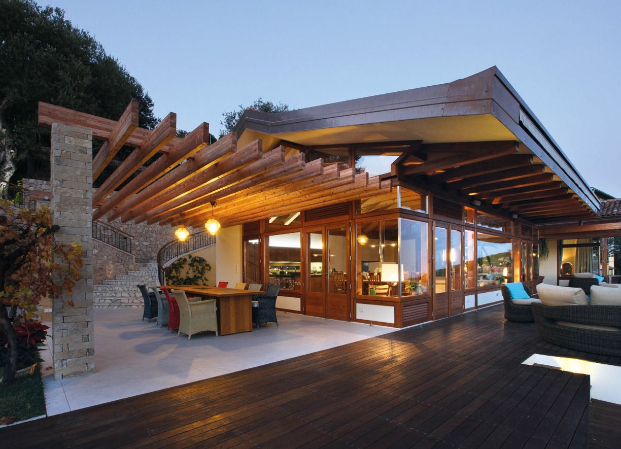 Illuminazione su travi in legno ~ canlic for . Ville prefabbricate in legno prezzi