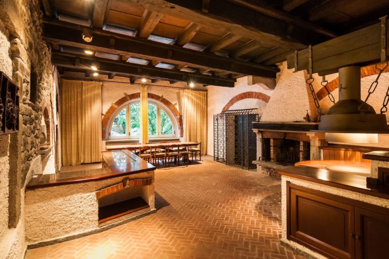 Progettare la taverna: come scegliere i materiali ville&casali Come arredare la taverna
