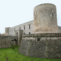 Il maestoso Castello Pirro del Balzo a Venosa