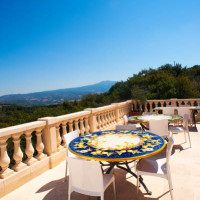 La terrazza con vista sulle colline toscane