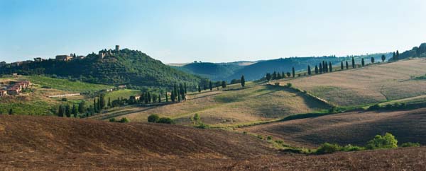 Panorama della Val d'Orcia con Monticchiello