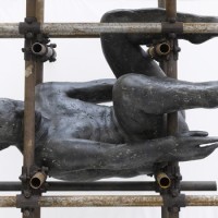 Sculture della Val Badia per denunciare ingiustizie