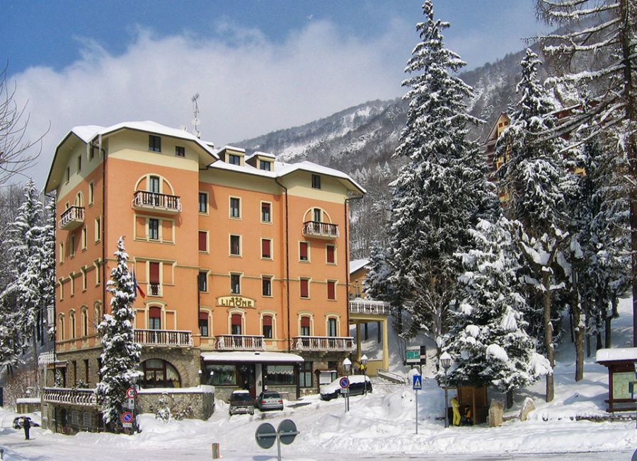 Limone Palace