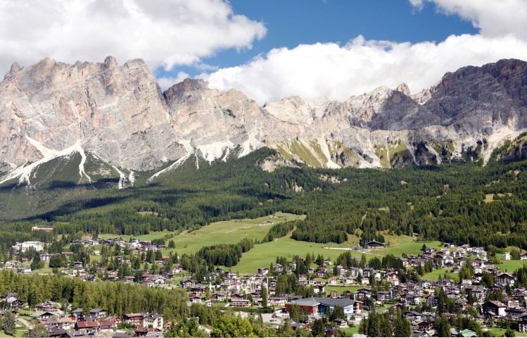 Cortina