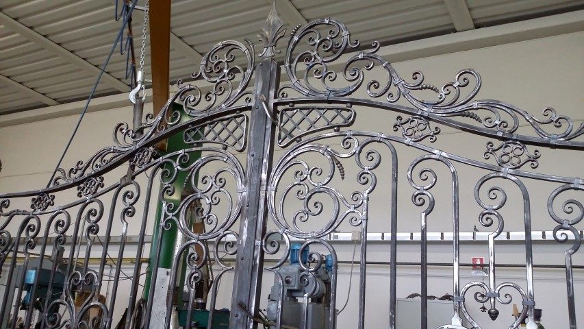 Produzione Letti In Ferro Battuto