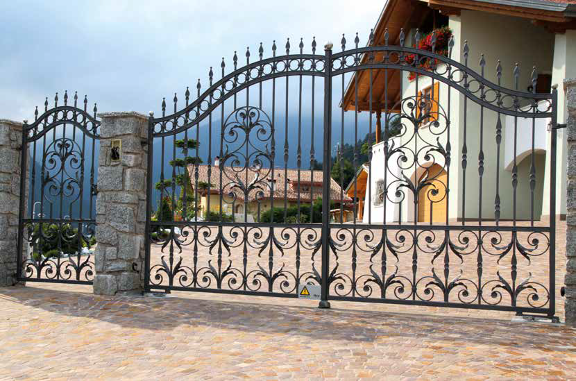 cancello villa