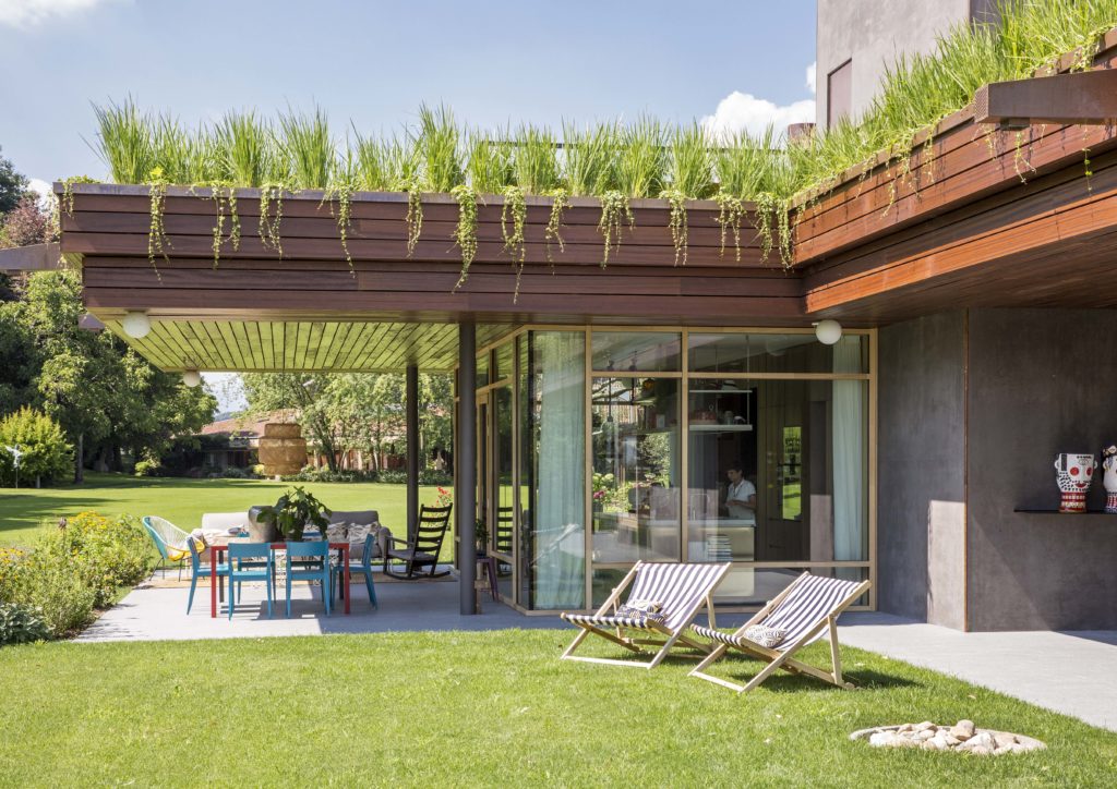 Casa V+F: una perfetta simbiosi con la natura