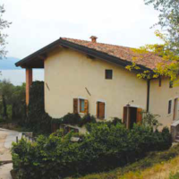 Cambia vita! Vicino Milano è in vendita un B&B vista lago