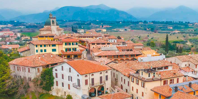 La casa storica in vendita nella Valtenesi