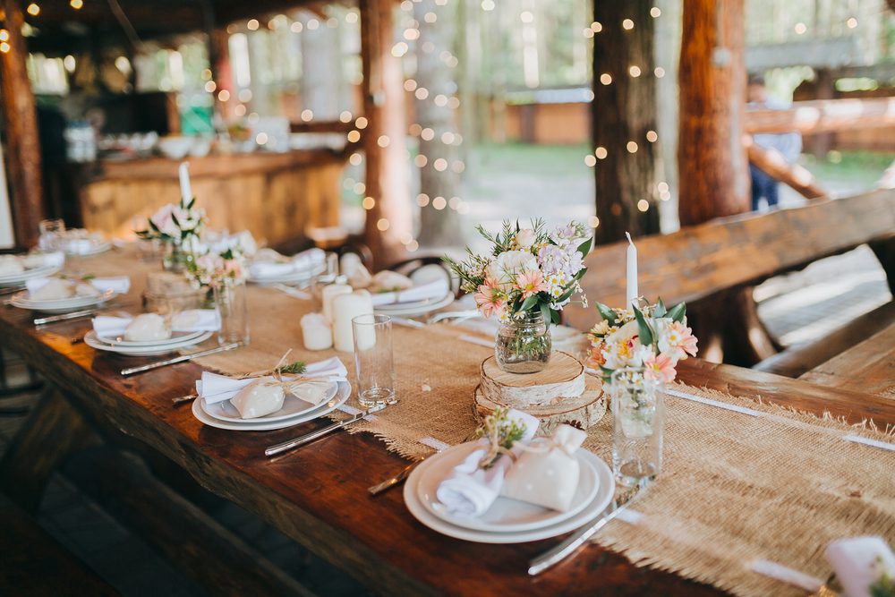 Chic al naturale: idee per un perfetto matrimonio country