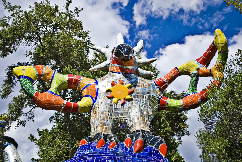 Il Giardino dei Tarocchi, un parco esoterico sulla collina di Capalbio