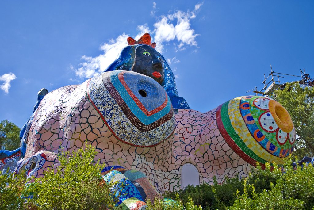 Il Giardino dei Tarocchi, un parco esoterico sulla collina di Capalbio