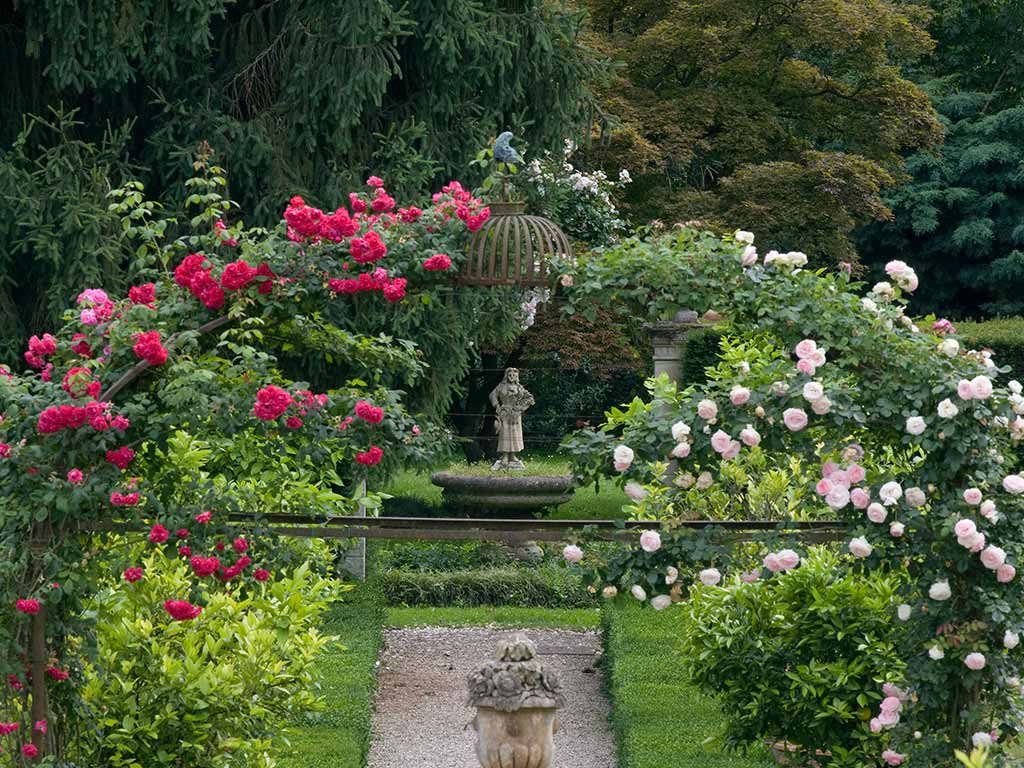 Giardinity, 100 mila tulipani nel parco della villa