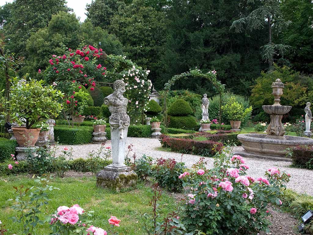 Giardinity, 100 mila tulipani nel parco della villa