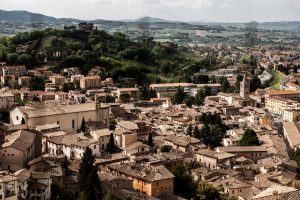 Viaggio nel cuore dell’Umbria: da Spoleto a Torgiano