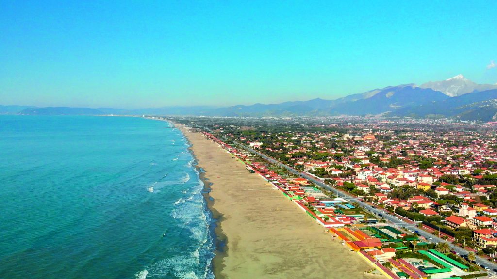 Gli italiani rialzano il mercato immobiliare a Forte dei Marmi