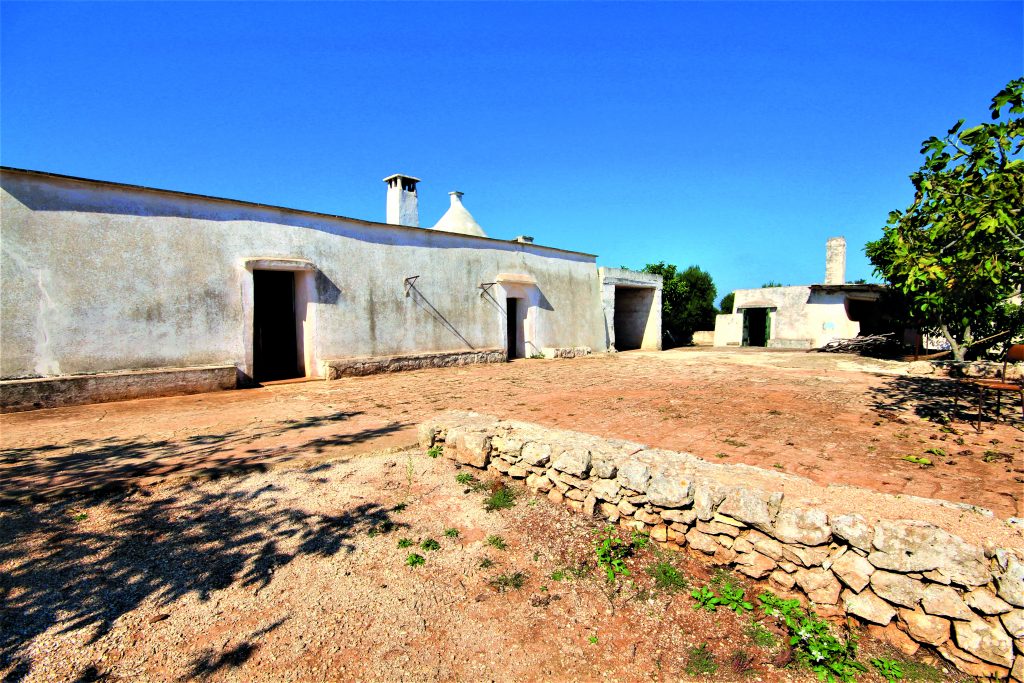 Nel mercato immobiliare di Ostuni: Trulli, lamie o masserie?