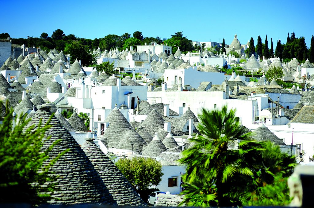 Nel mercato immobiliare di Ostuni: Trulli, lamie o masserie?