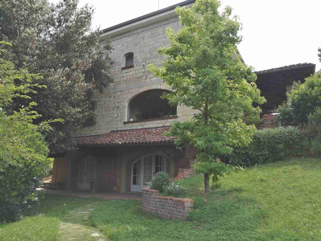 Il Cascinale delle Rose Antiche nel Monferrato