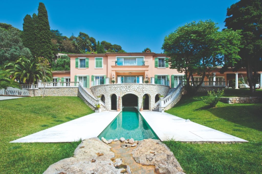 Una villa a Cap Ferrat elegante e sofisticata