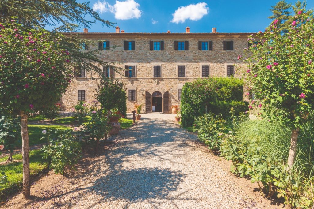 Corsa al casale in pietra in Valdichiana