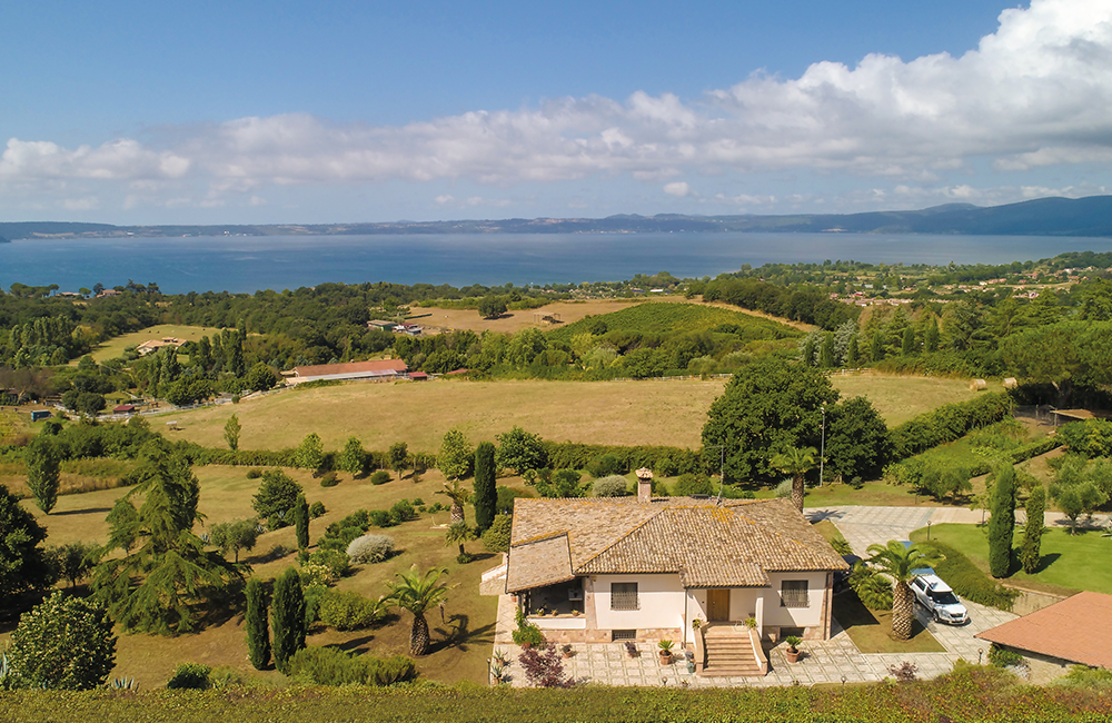 Emozioni azzurre sul Lago di Bracciano