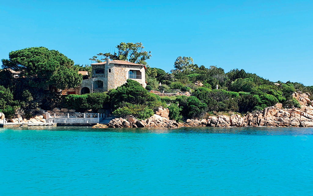 In Sardegna stazzu o villa purché nel verde