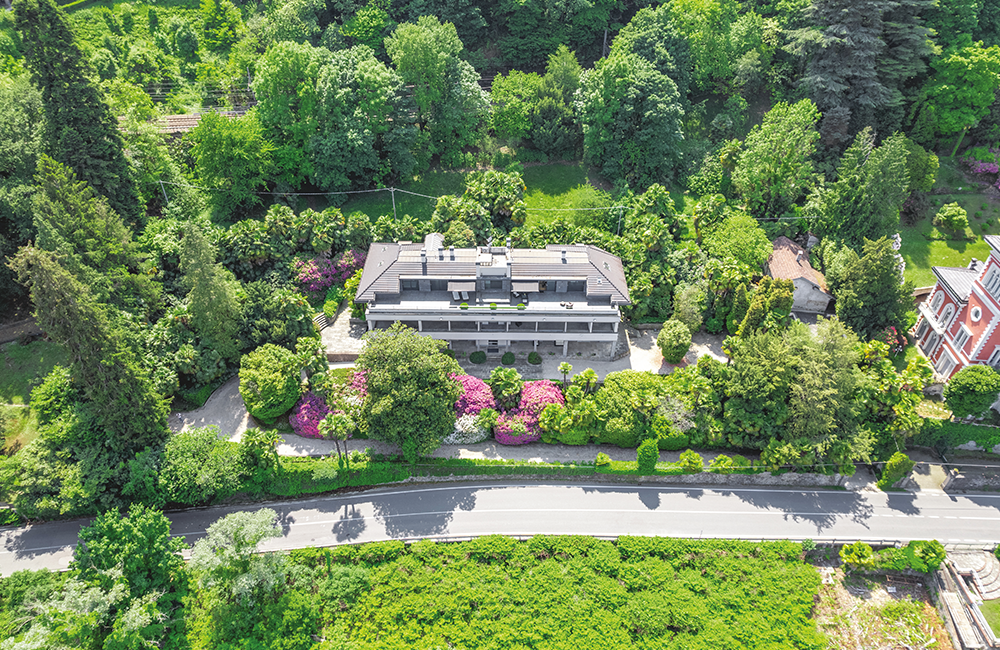 Una villa di Vietti in vendita a Stresa