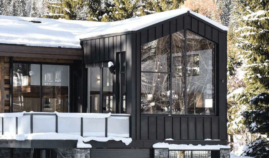chalet Whymper immerso nella neve