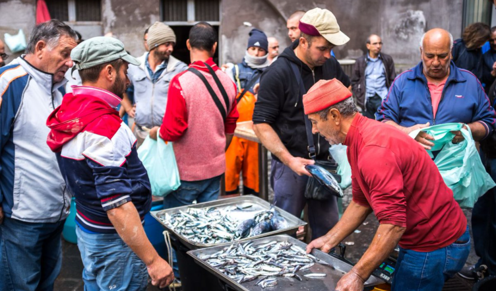 Tour della Sicilia orientale: il mercato del pesce a Catania