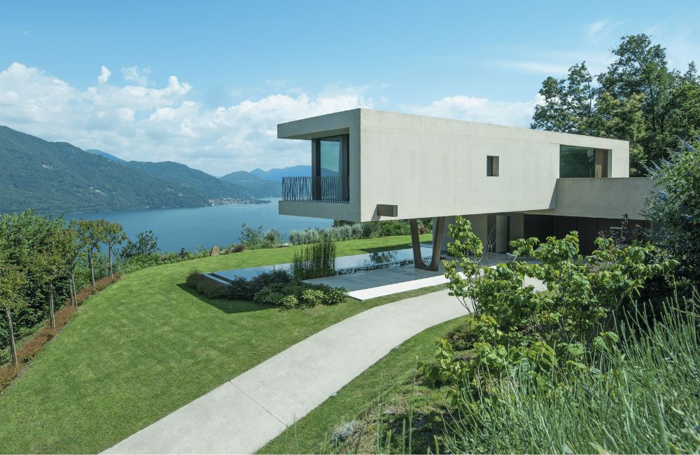 Una villa telescopio sul Lago Maggiore