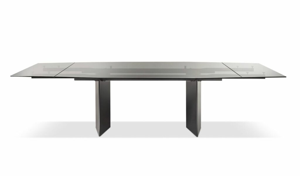 Il tavolo allungabile Milton da 2-3 metri in versione aperta