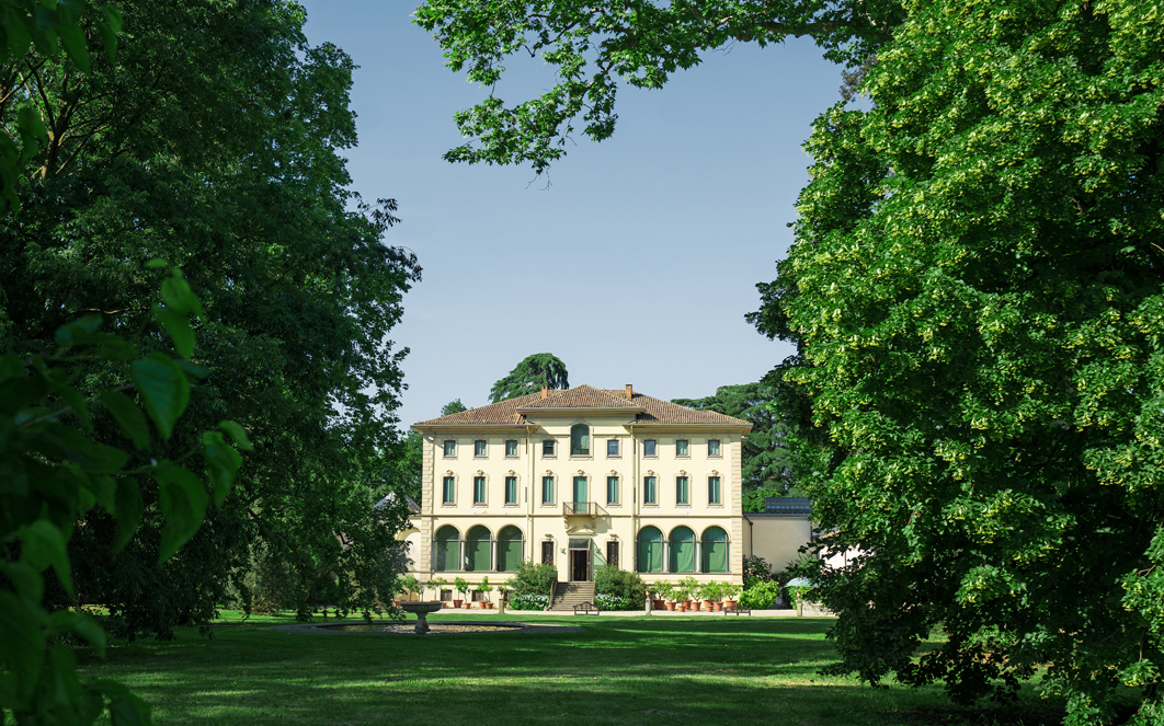 Il Parco Romantico della Fondazione Magnani-Rocca circonda la celebre Villa dei Capolavori.