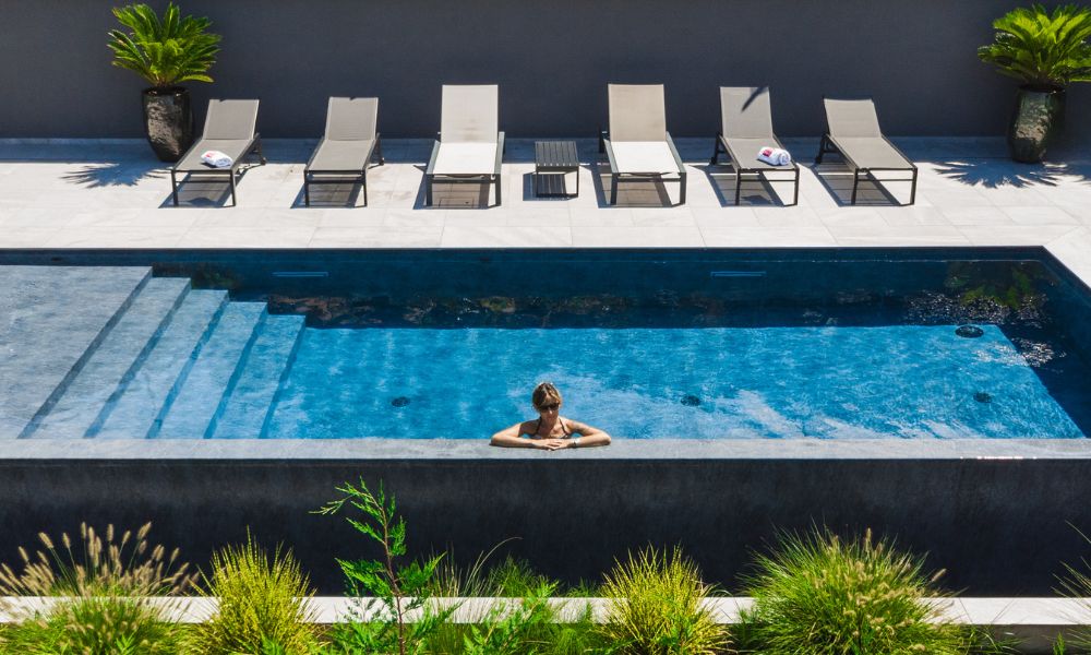 Piscine su misura che si adattano all'ambiente e ai bisogni del cliente