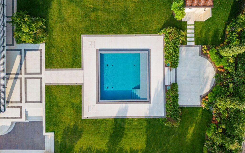 Regalare una piscina o una spa privata per un Natale memorabile