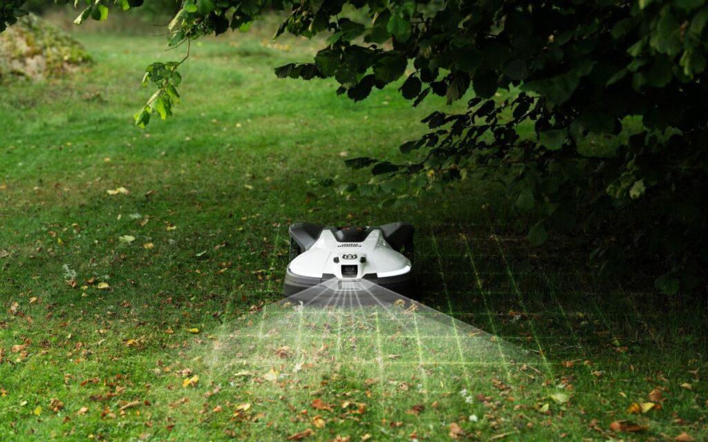 L’era del prato smart: una cura del verde personalizzata e senza filo perimetrale