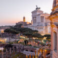 Sono Milano e Roma (una veduta del centro storico in foto) a guidare la ripresa del mercato immobilare di lusso 2025.